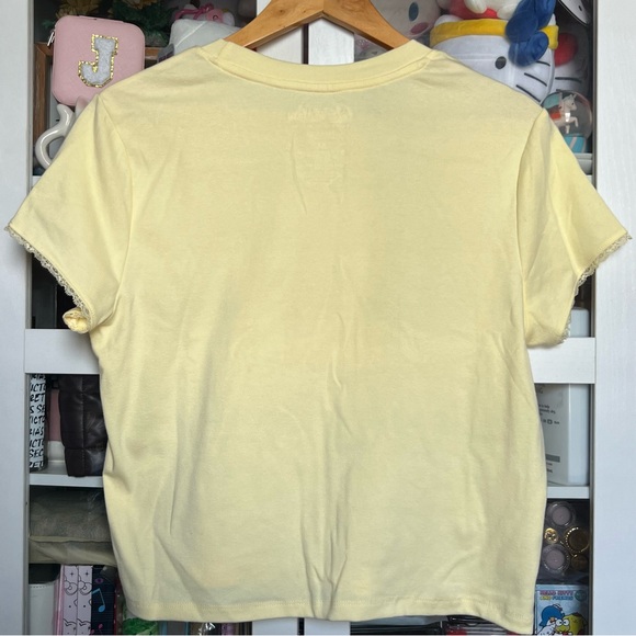 Sailor Moon Women’s Tee Yellow XL NEW - Picture 2 of 4